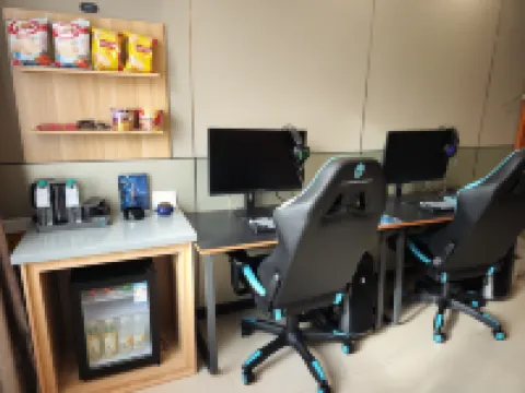 Thor E-sports Hotel (Near Chengde Mountain Resort)
