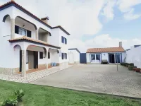 Serene Tides Vacation House Hotels in 