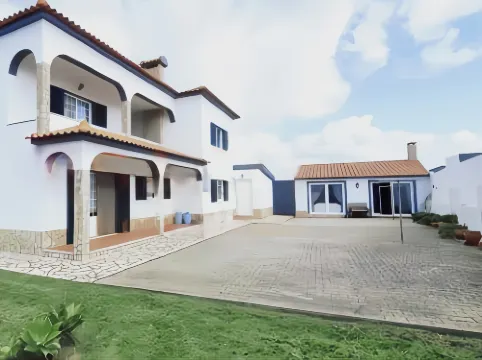 Serene Tides Vacation House