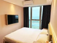 Jakarta . Shengshi. Gold Coast PIK Seaview Apartment