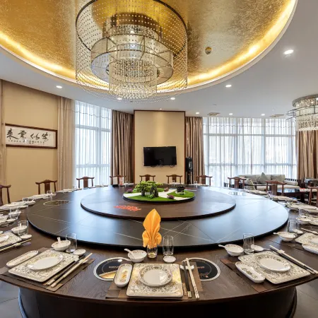 Ronzou International Hotel