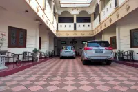 Mangkuyudan Hotel Solo - Balcony