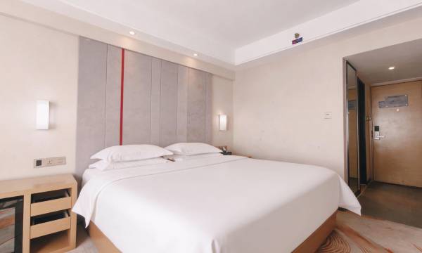 Hemei Hotel (Yantai Mountain Binhai Square)