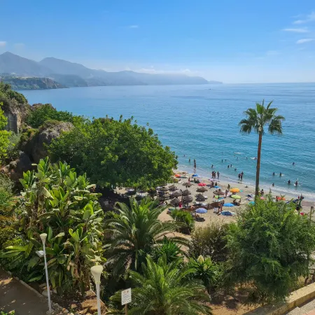 ABRIL NERJA