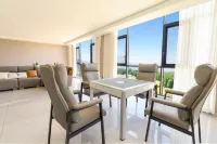 Feihong Grand Hotel (Wumeng Grassland)