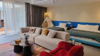Riverside Homestay - مسبح خاص