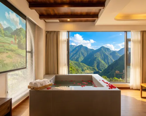 Li Semi-Private Hot Spring Homestay (Bipenggou Li Xiaolu) Hotels in Li County