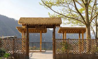 Cloud Bamboo Retreat | Avatar Mountains ,3-min walk to the  Zhangjiajie Forest Park