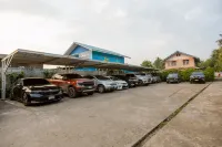 บราวน์เฮาส์ อุดรธานี - ที่มีที่จอดรถ