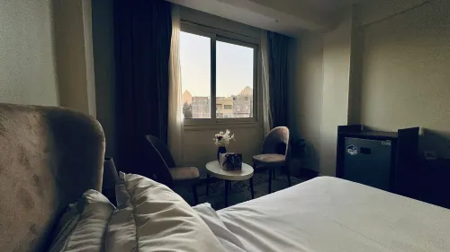 Holy Pyramid Hotel - 3-Star