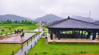 Longshan Jiechen Chinese Inn (Liye Ancient Town) - เปิดใหม่