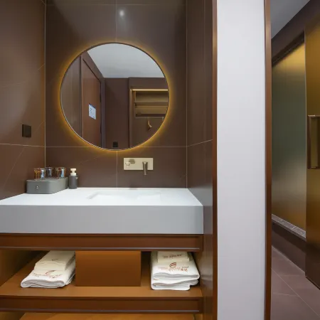 Fils Feiers Wenhua Hotel (Wutai Mountain Railway Station)