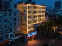 7Days Inn Chain Hotel (Hengshui Railway Station Central Avenue)