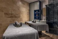 Palazzo Donizetti Istanbul, Tapestry Collection by Hilton - Gym