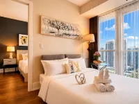 DT2BR2BA CN tower &lake view/ parking king bed - مسبح على السطح