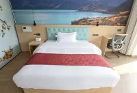 Lakeside Charm · Lake Charm | Snowy Sacred Lake · Scenic Inn (Gongbo'gyamda Basongcuo) - Alloggi