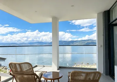 Shuimuyue Erhai Lake View Homestay Hotels in Upper Section of the Erhai Lake Ecological Corridor