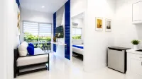 Blu Serenity Villa and Resort - Parvekkeita