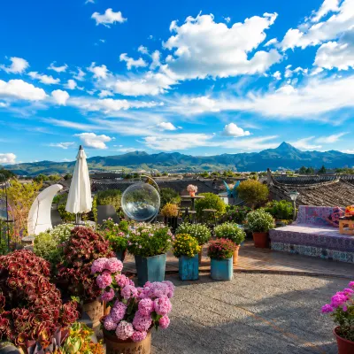 Lanjingge Viewing Light Luxury Homestay (Lijiang Ancient City Shop) 관문구 주변 호텔