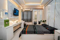 The Suite Metro Apartment by King Official - Wifi