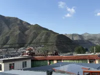 Xiahe Zhaxi Yangqu Homestay - balcony