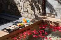 Lan Yue Hot Spring Garden Hotel - Hot Springs