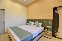 Ashok Villa | 4 BHK Villa in Mahabaleshwar - 주차장