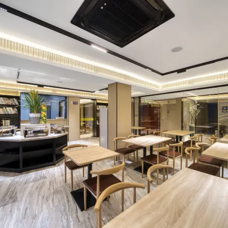YA duo Intelligent Hotel