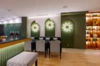 Star Champs-Elysées Hotels in Paris