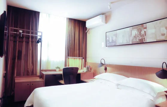 漳禾酒店（長治英雄中路長治二中店）