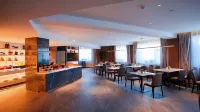 Homeinn Plus Hotel (Qiqihar High-speed Railway Station Hecheng Park) - Airport Shuttle