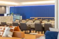 Blue Hippo Hotel - Business
