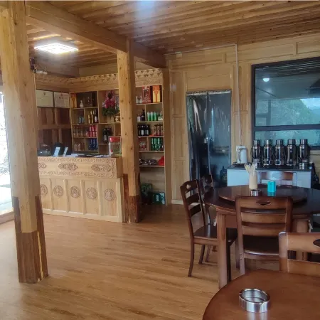 Diebu Zhagana Scenic Tibeta n Pavilion Homestay