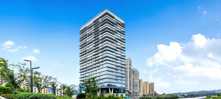 Lavande Hotel (Bazhong Fortune Center) Отели в г. Бачжон