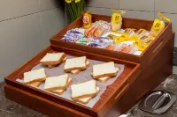 Homeinn Selected Hotel (Qixia Minsheng Road Mushi Manor) - พร้อมอาหารเช้า