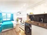 Kaisheng Boutique Holiday Apartment (Guangzhou South Railway Station Hanxi Changlong Subway Station) Hotels near محطة هانكسي تشانغلونغ