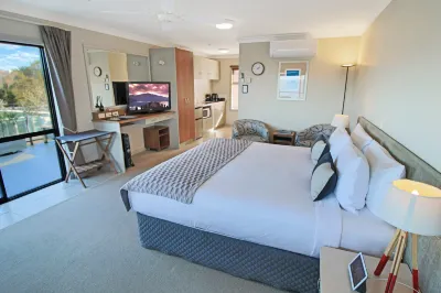 Whangaparaoa Lodge Các khách sạn ở Whangaparāoa