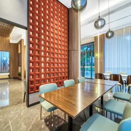 Magnolia Hotel (Qizilou Branch, Lishui University)