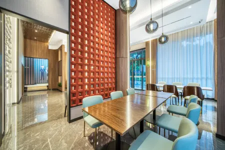 Magnotel Hotel (Lishui University) Отели в г. Лишуй