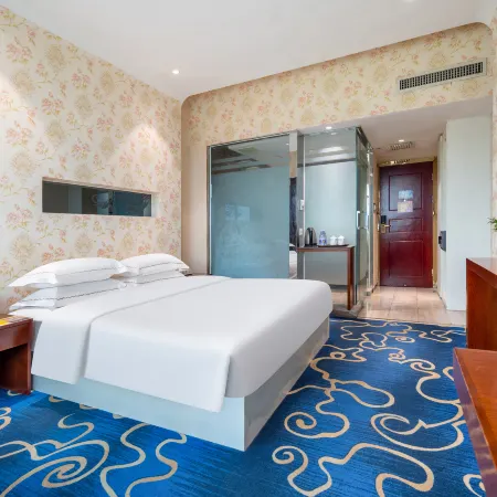Golden Holiday Hotel (Nanning Chaoyang Plaza Railway Station)