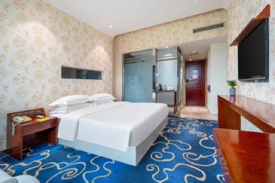 Golden Holiday Hotel (Nanning Chaoyang Plaza Railway Station)