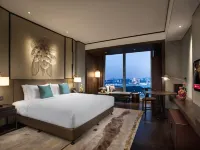 HUALUXE Hotels and Resorts XIAMEN HAICANG HARBOUR VIEW Hotels near Haicang