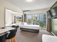 Heartland Ambassador Hotel Hamilton Hotels in Hamilton