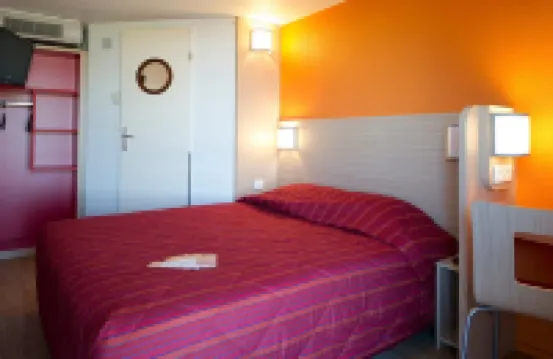 호텔 도리베 올레앙 쉬드