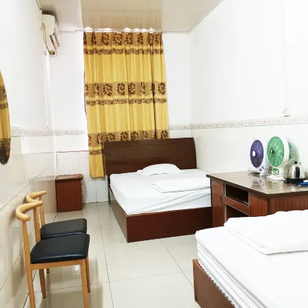 Zhenxing Hotel