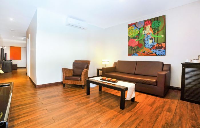 Court Meridian Hotel & Suites