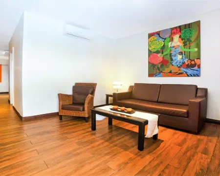 Court Meridian Hotel & Suites Hotels in Subic Bay