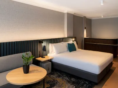 Novotel Sydney City Centre Hotels near Circular Quay