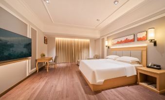 Happy Travel Hotel (Haikou MOVA Commercial square Duty Free)