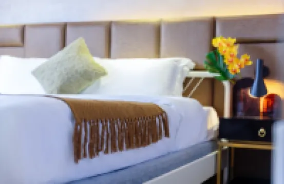 แมนยุน การ์เด้นพลัสแมนชั่น (ถนนปักกิ่ง กว่างโจว สถานีรถไฟฟ้าพาร์คเฉียน)